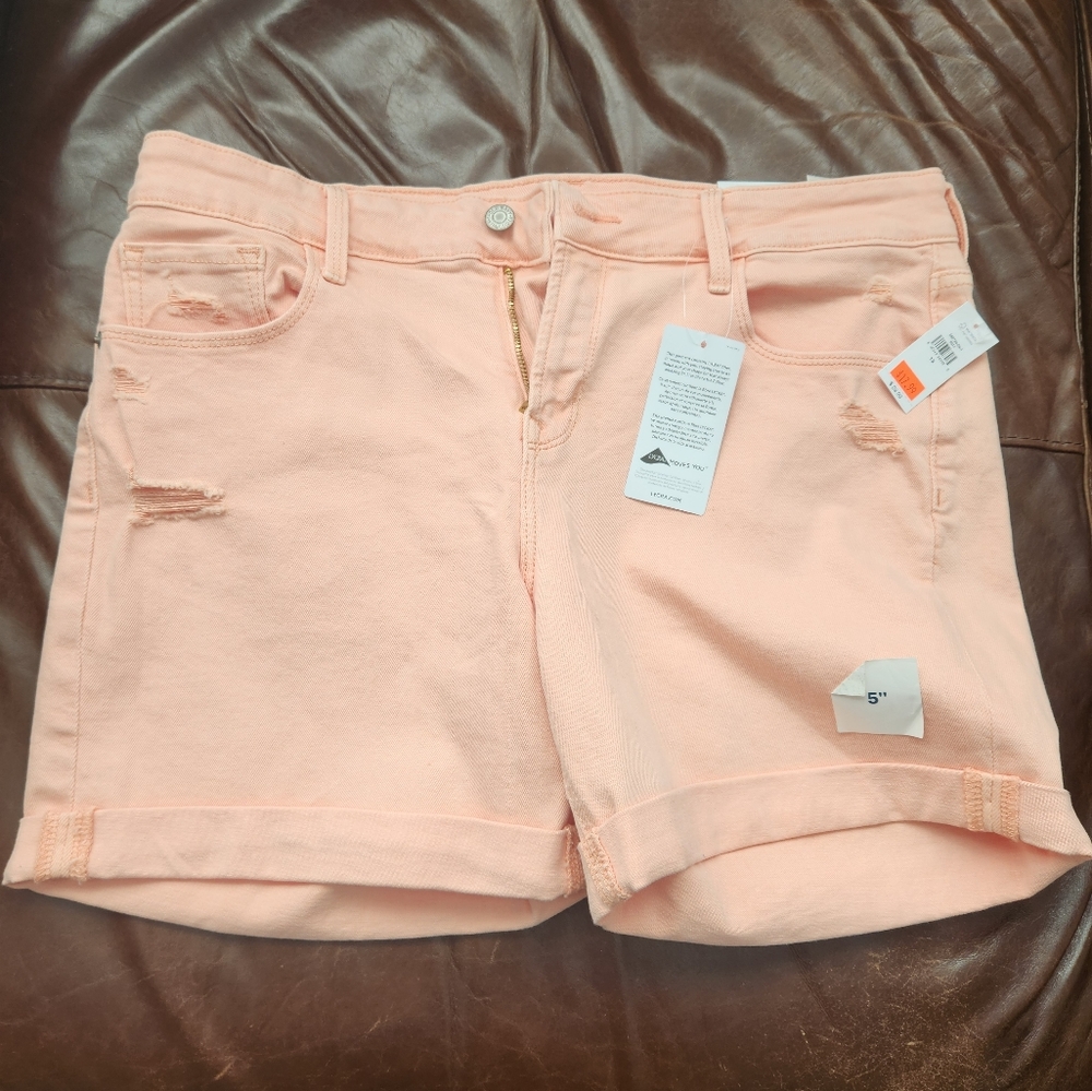 NWT- Peach old navy 5" shorts - Size 12